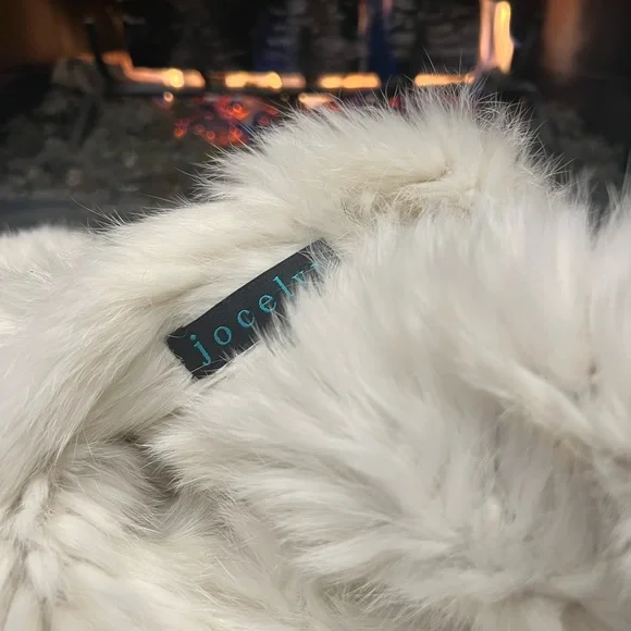Jocelyn White rabbit fur infinity scarf - worn once - Picture 5 of 6